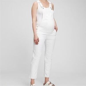 GAP Maternity White Denim OVERALLS Size Medium RETAIL $100 SUPER CUTE